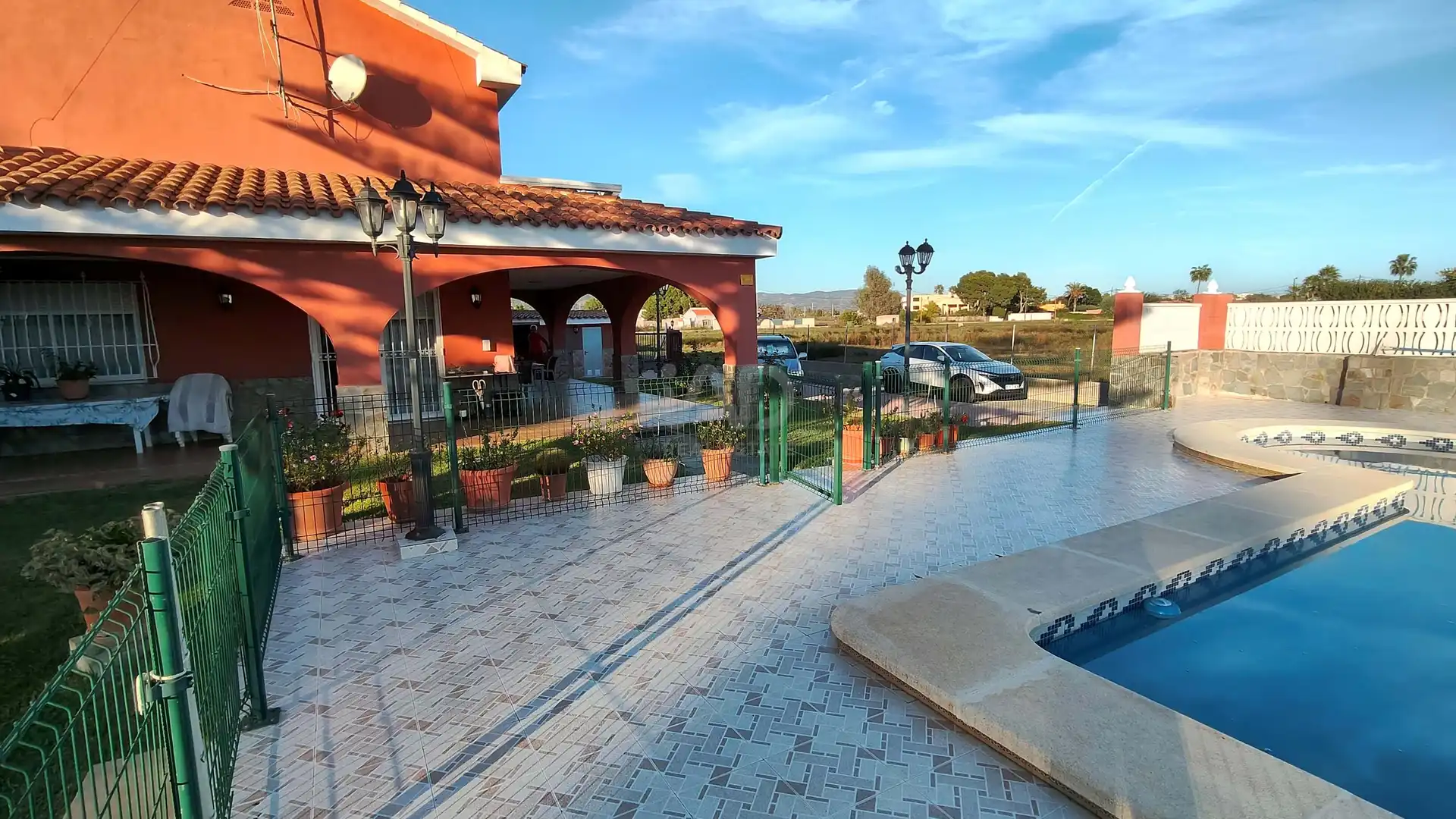 Piscina de Casa o xalet en venda en Castellón de la Plana / Castelló de la Plana amb Calefacció, Terrassa i Piscina