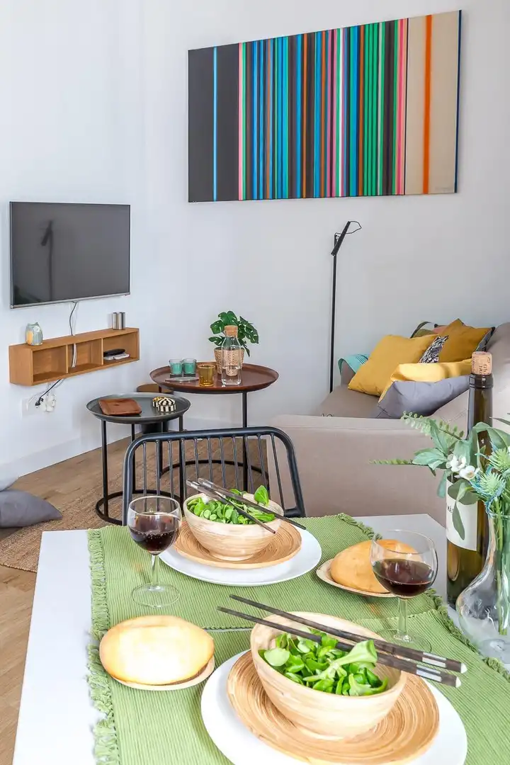 Living room of Apartments for sale in Madrid  with Air Conditioner and Furnished