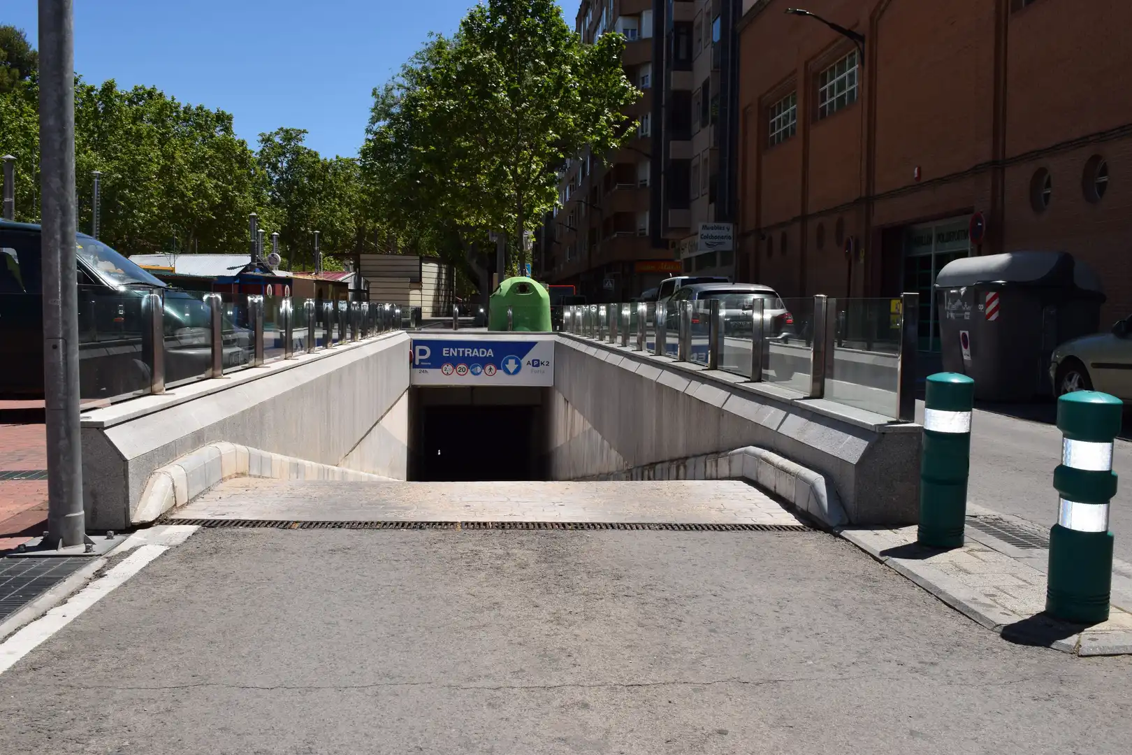 Exterior view of Garage for rent in Albacete