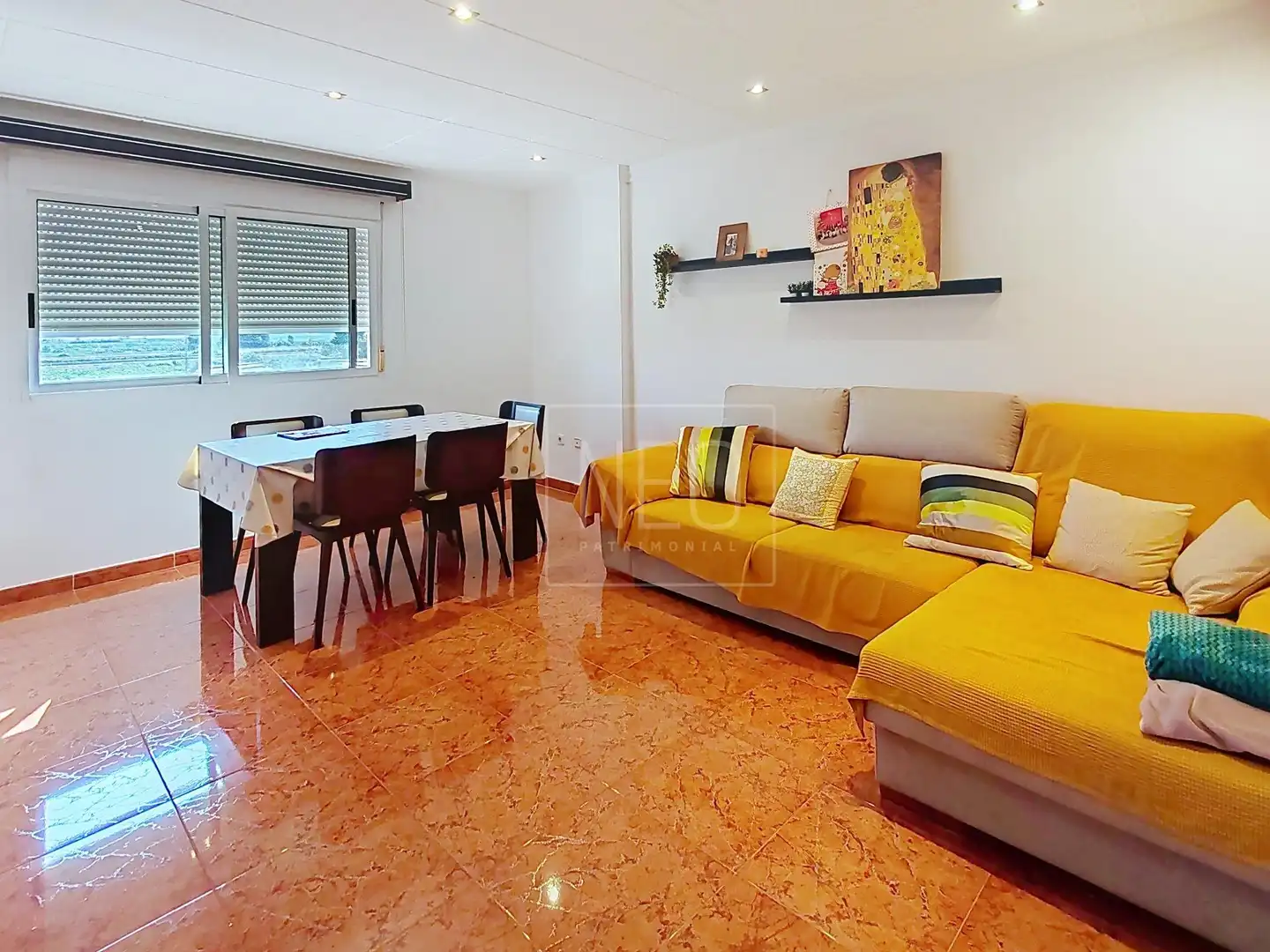 Sala de estar de Piso en venta en Corbera con Aire acondicionado, Calefacción y Trastero