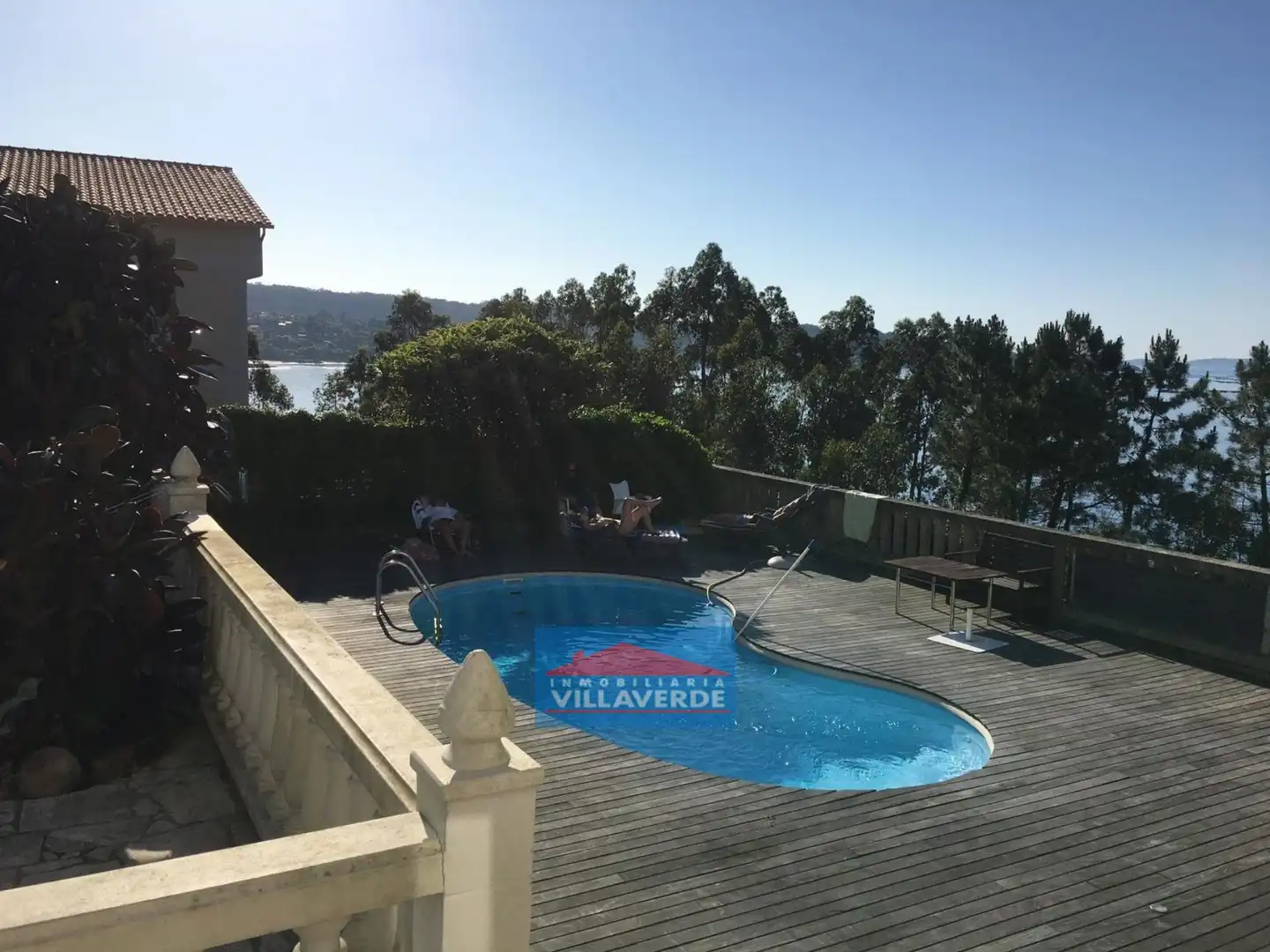 Piscina de Casa o chalet en venta en Cangas  con Aire acondicionado, Terraza y Trastero