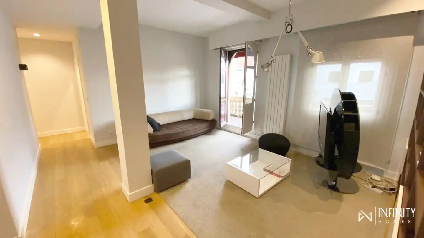Sala de estar de Piso de alquiler en Bilbao  con Calefacción, Terraza y Balcón