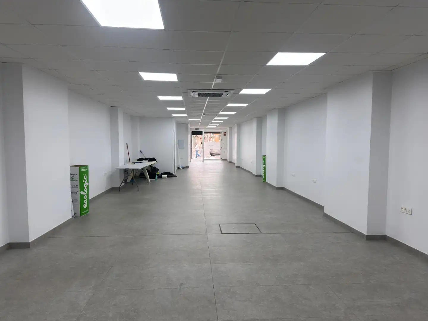 Local comercial de lloguer a Calle ALBALAT, imagen 4