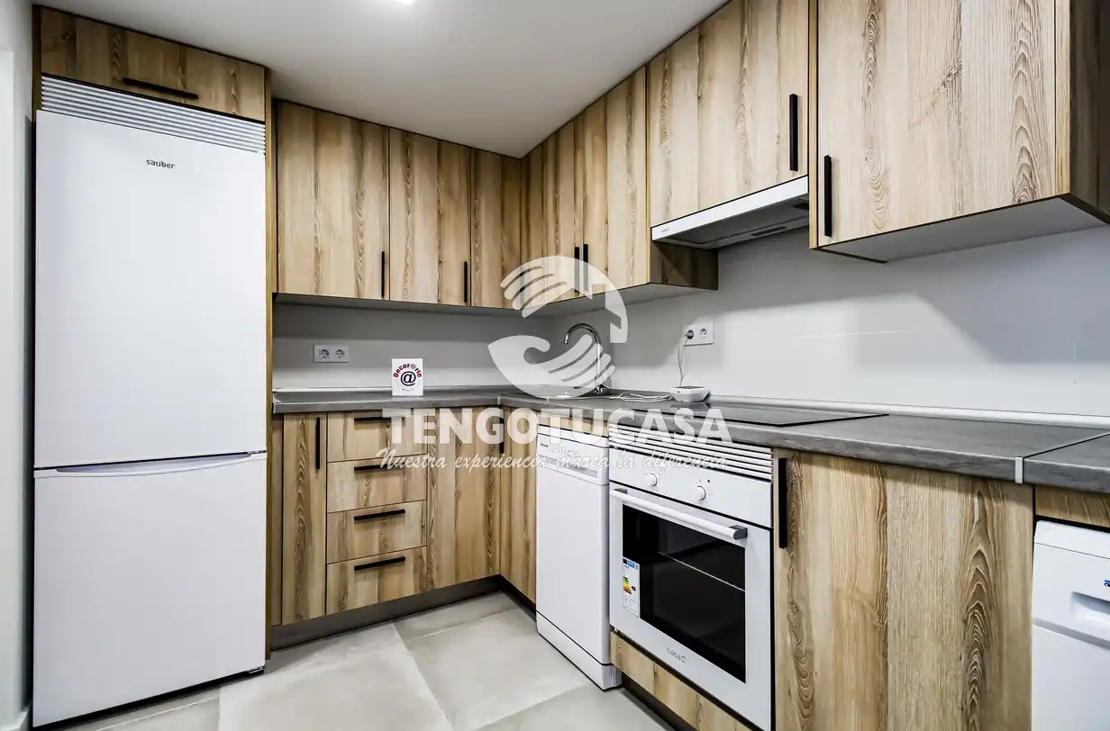 Kitchen of Flat for rent in Madrid  with Air Conditioner, Heating and Furnished