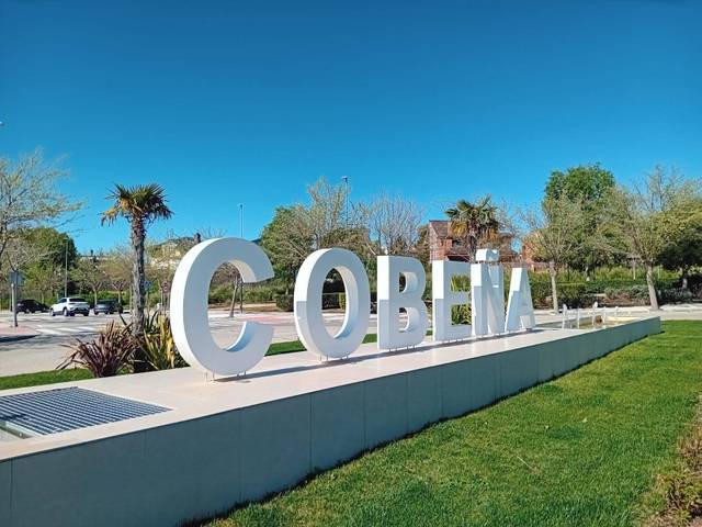 Casa adosada en Venta en Cobeña