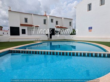 Adossat amb piscina en venda a de Arenal