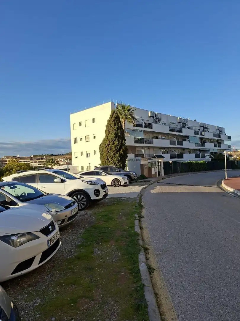 Parkplatz von Wohnung zum Verkauf in Mijas mit Klimaanlage, Terrasse und Abstellraum