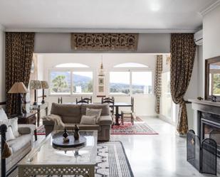 Living room of Country house for sale in Marbella  with Terrace and Balcony