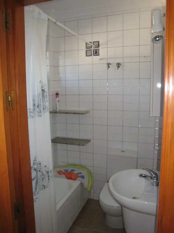 Bany de Casa o xalet en venda en Orihuela amb Jardí privat, Terrassa i Piscina
