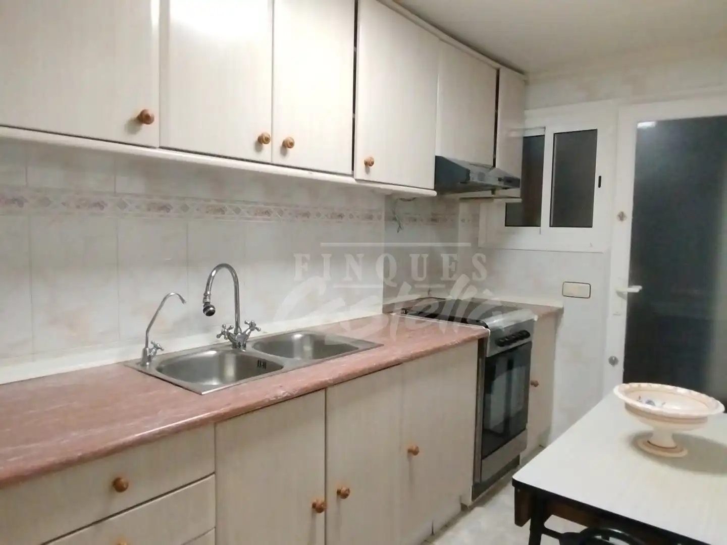 Cuina de Pis en venda en Mataró amb Balcó