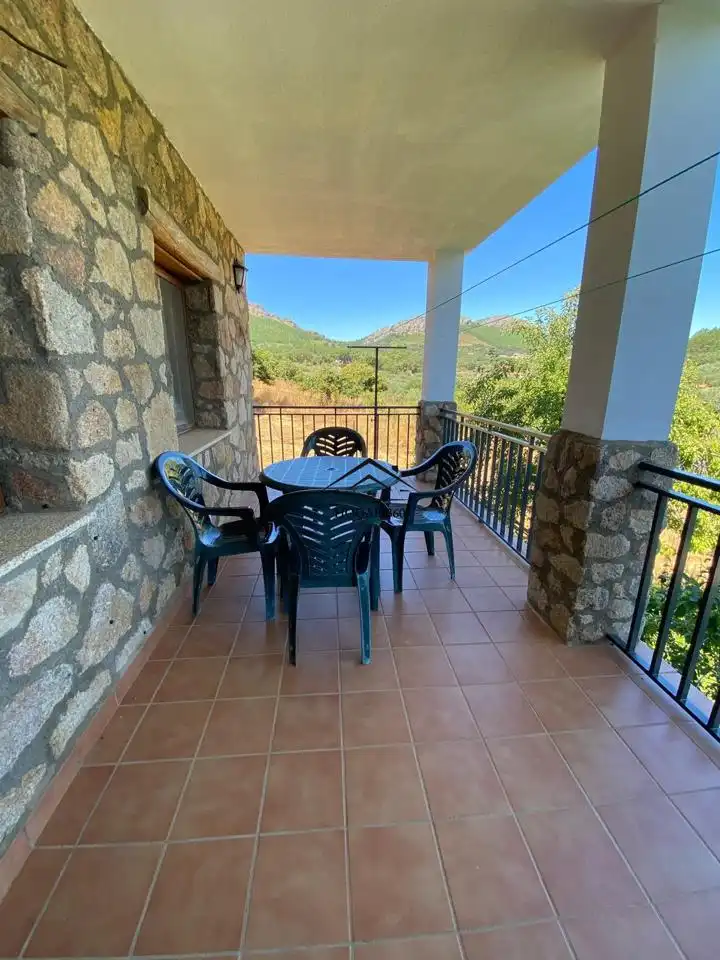 Terrassa de Finca rústica en venda en Valencia de Alcántara amb Jardí privat, Terrassa i Piscina