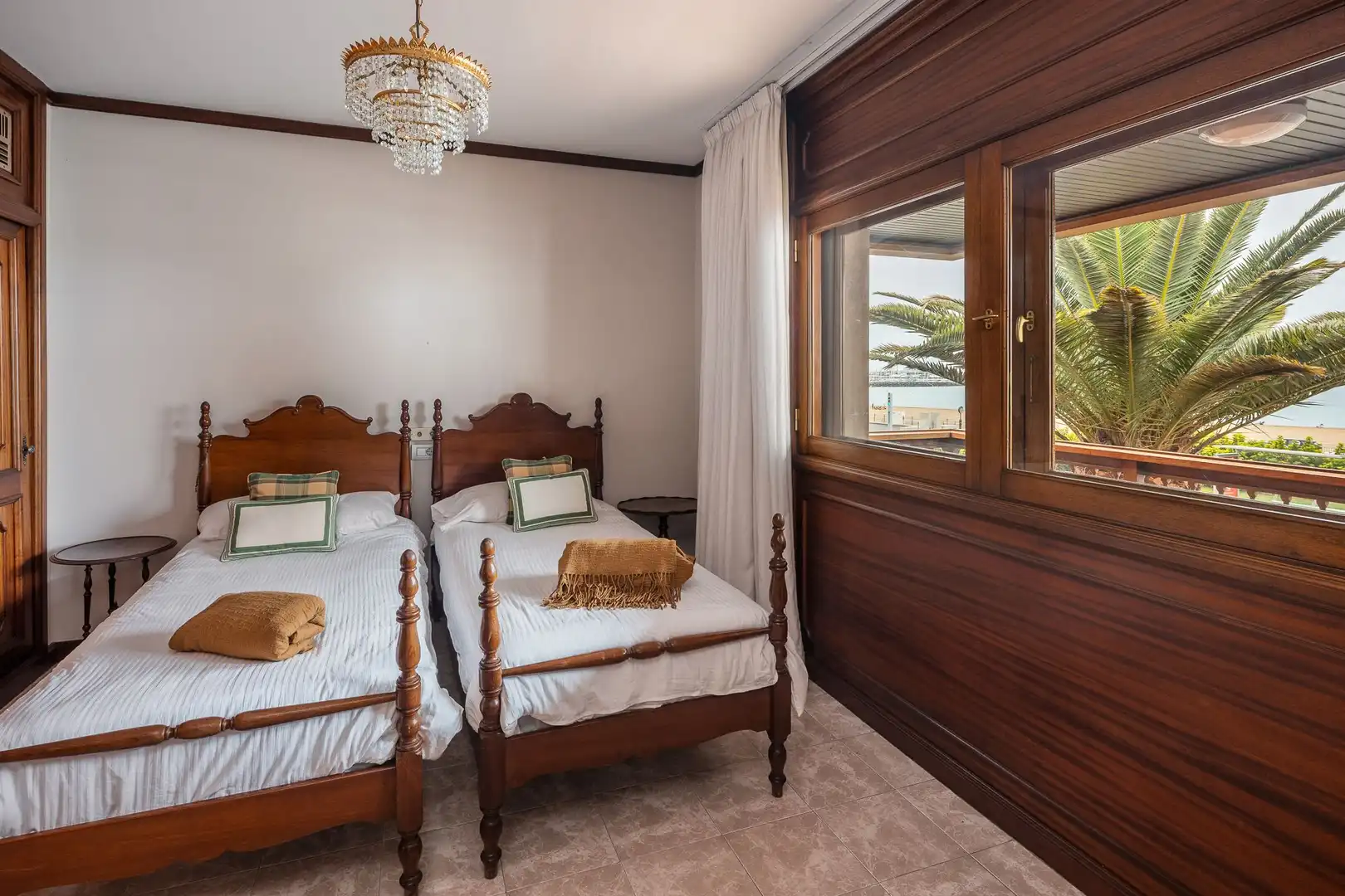 Dormitori de Casa o xalet en venda en Las Palmas de Gran Canaria amb Aire condicionat, Jardí privat i Terrassa