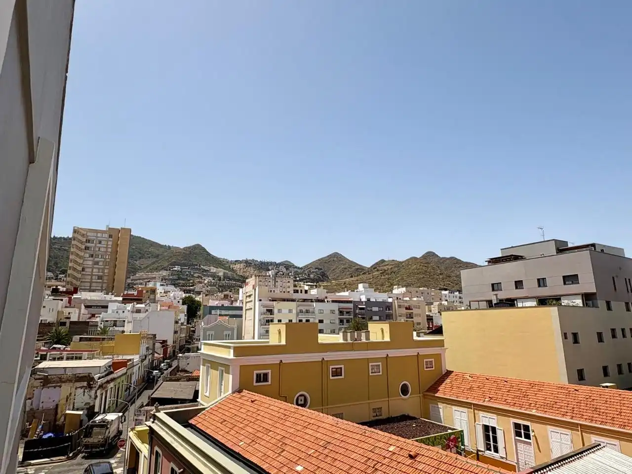 Exterior view of Flat for rent in Santa Cruz de Tenerife  with Air Conditioner and Furnished