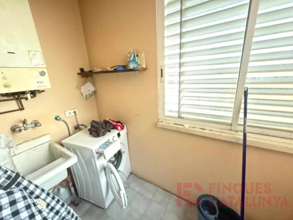 Kitchen of Flat for sale in Girona Capital