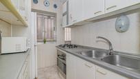 Kitchen of Flat for sale in  Granada Capital