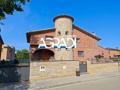 Vista exterior de Casa o xalet en venda en Cardedeu amb Aire condicionat, Calefacció i Jardí privat