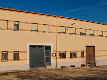 Others with lift for sale in Guijuelo