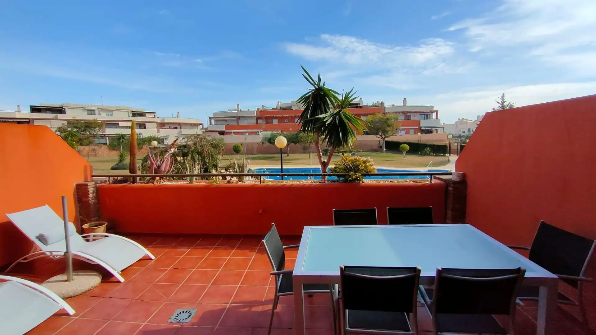 Apartamento de alquiler en Almayate