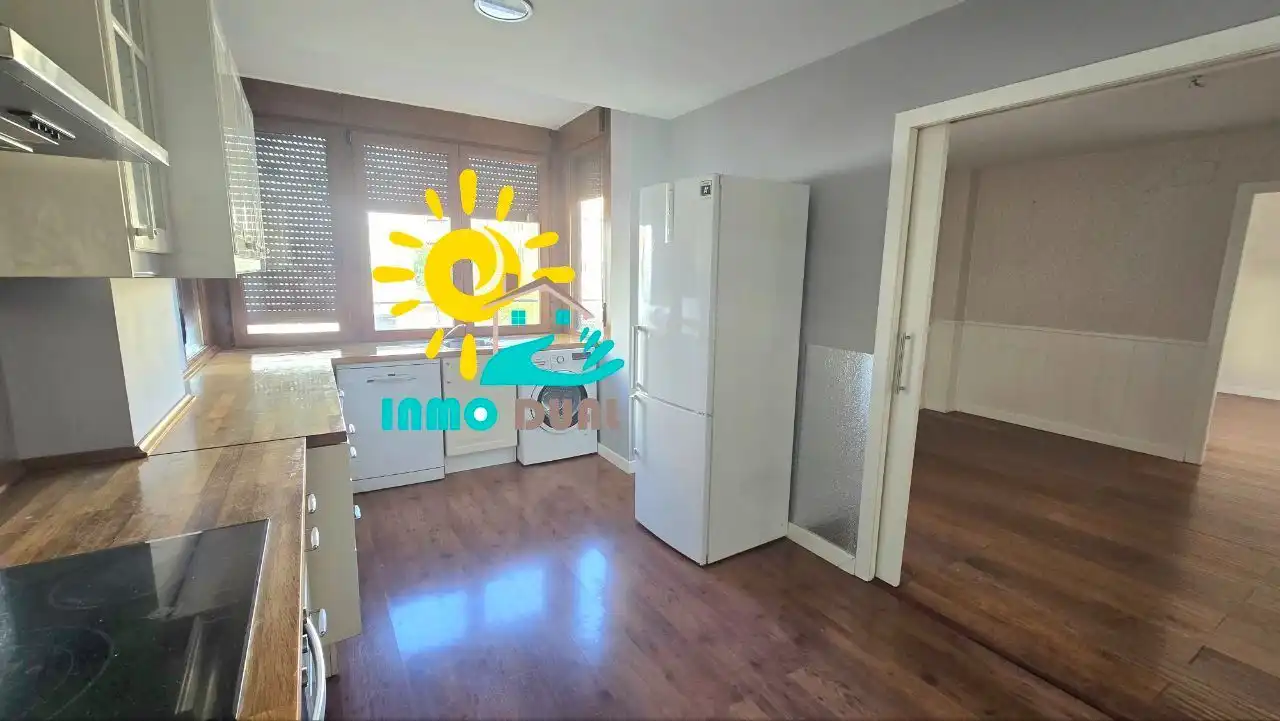 Kitchen of Flat for sale in Badajoz  with Air Conditioner, Heating and Terrace