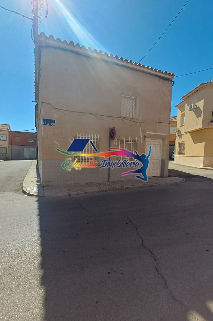 Exterior view of House or chalet for sale in Villacañas  with Terrace and Storage room