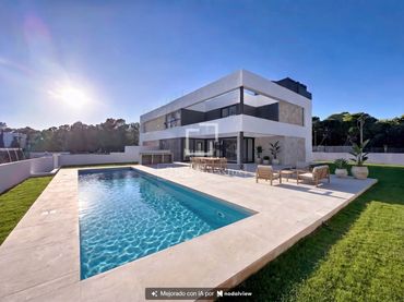 Xalet amb piscina en venda a Ciutadella
