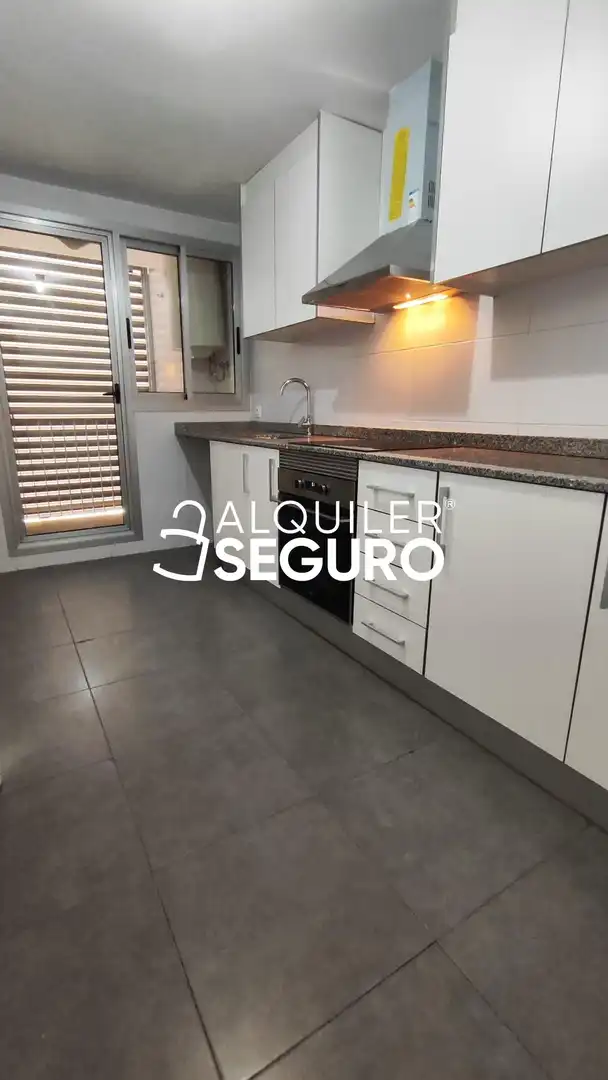 Kitchen of Flat for rent in Torrent  with Air Conditioner and Storage room