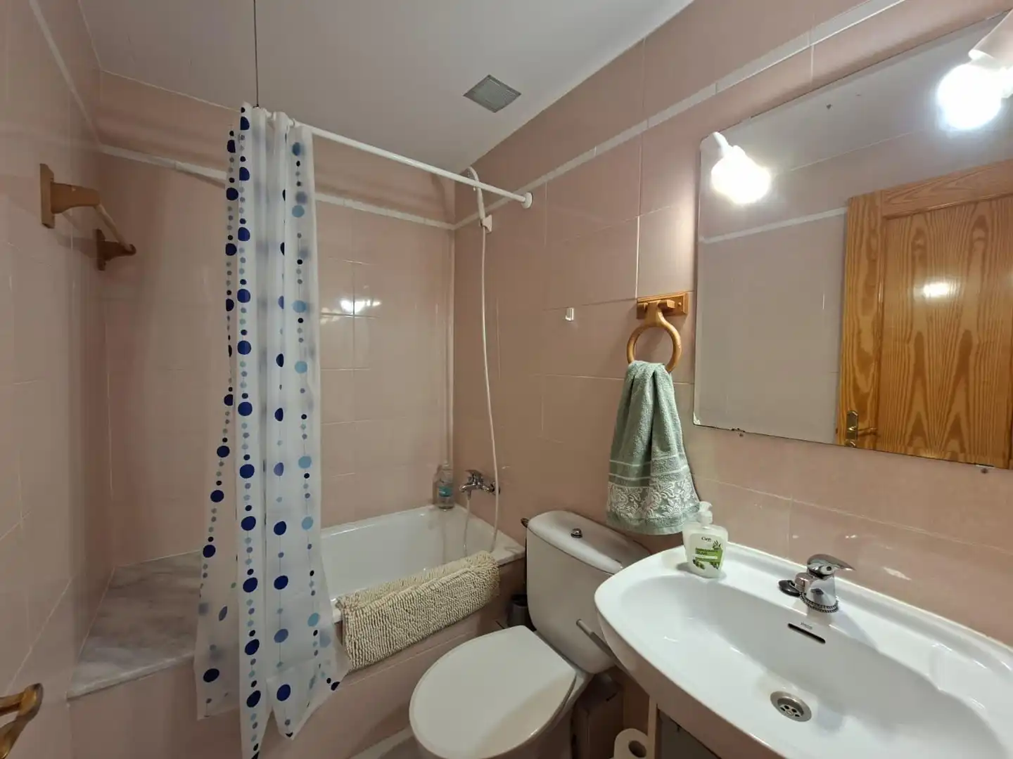 Badezimmer von Einfamilien-Reihenhaus zur Miete in Vinaròs mit Terrasse, Möbliert und Gemeinschaftspool