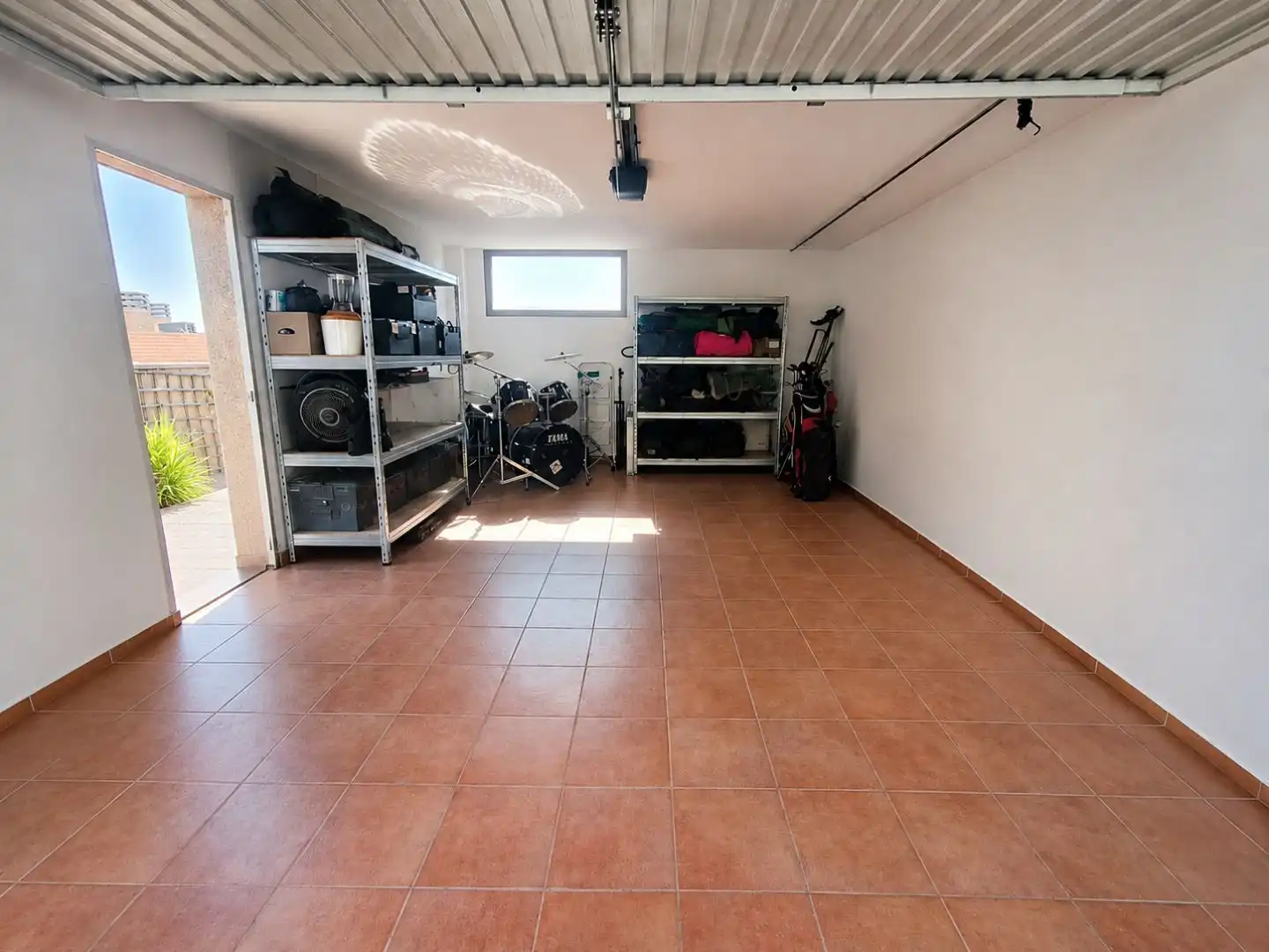 Chalet con piscina en venta en Calle de la Camelia 24, imagen 13