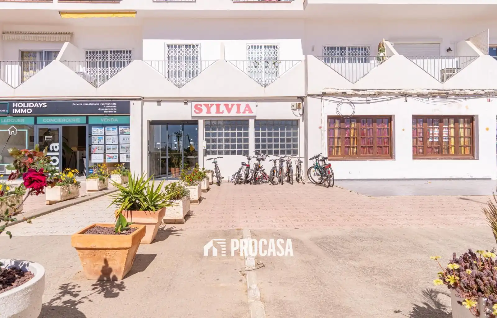 Wohnung zum Verkauf in Empuriabrava mit Klimaanlage, Heizung und Terrasse