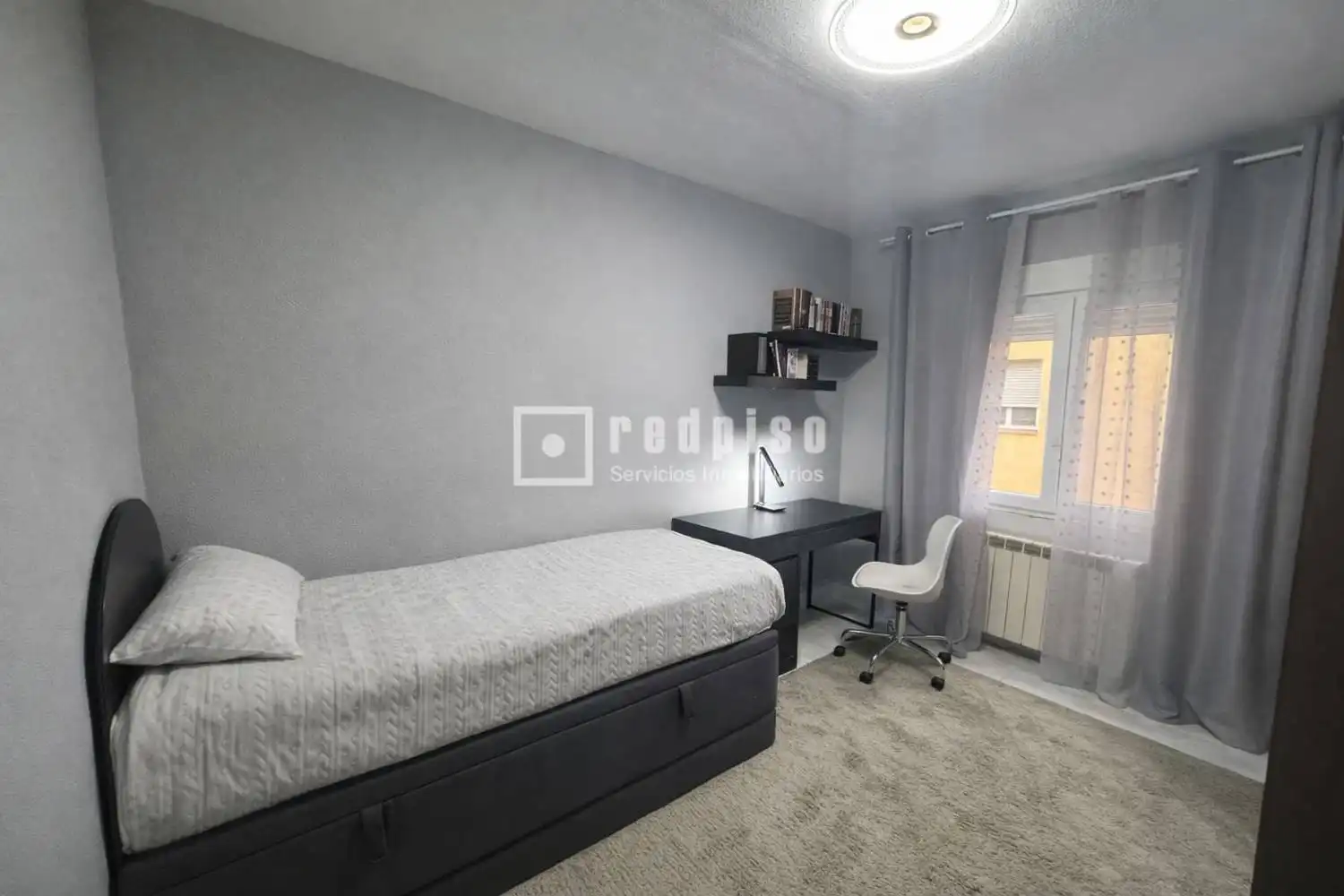 Habitación de Piso en venta en Madrid con Calefacción, Terraza y Trastero
