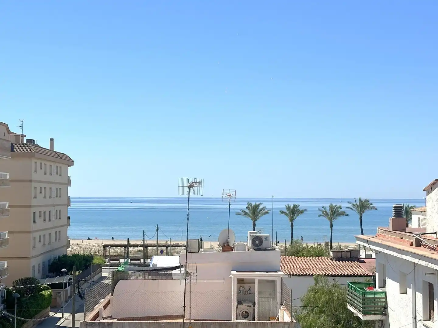 Außenansicht von Wohnung zum Verkauf in Calafell mit Klimaanlage, Heizung und Terrasse