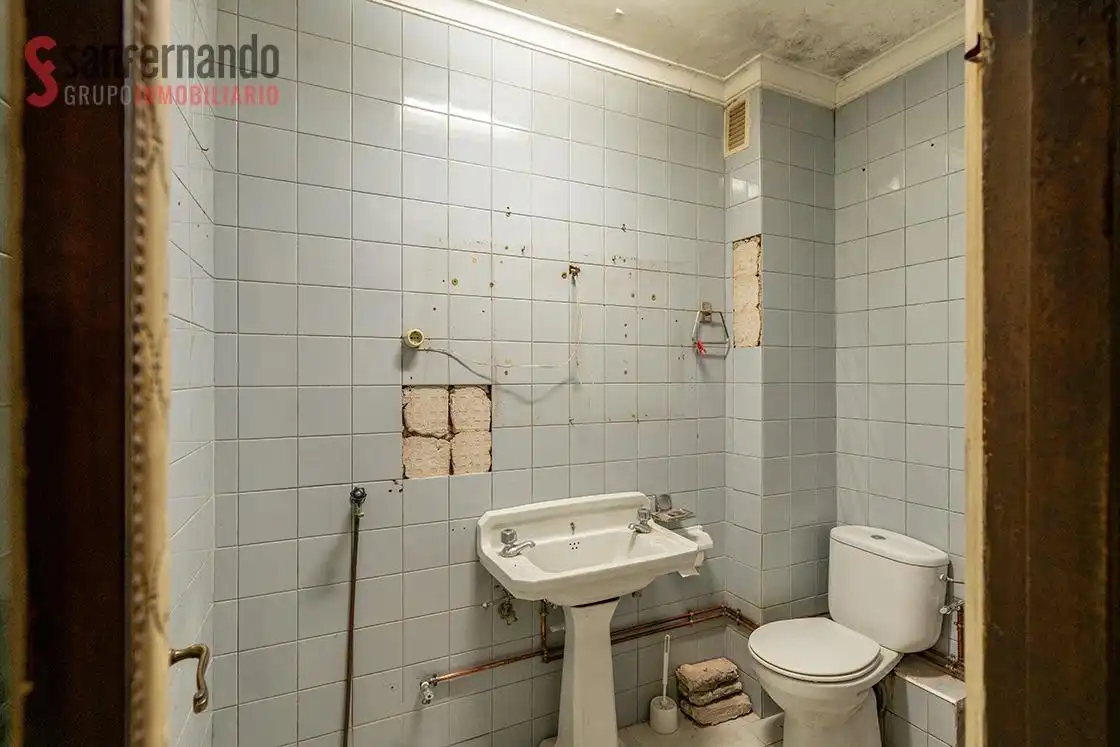 Baño de Piso en venta en Centro - Ayuntamiento