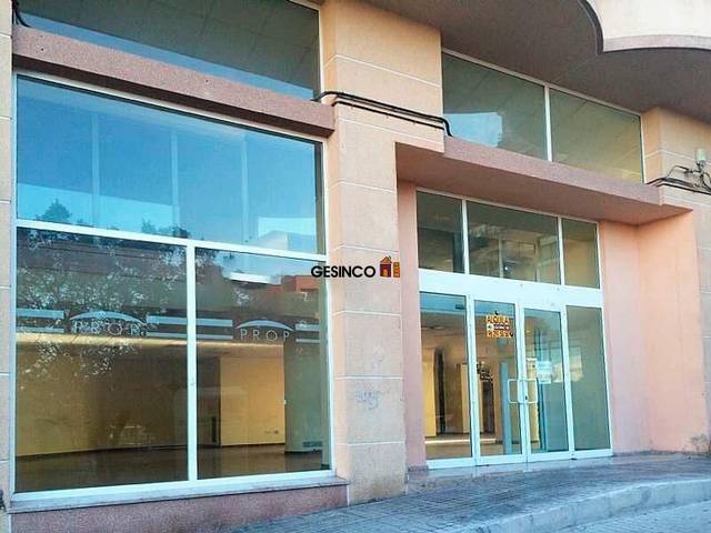 Local comercial en Venta en  Mestre Ferrero, 22 en Sant Josep - Zona Hospital