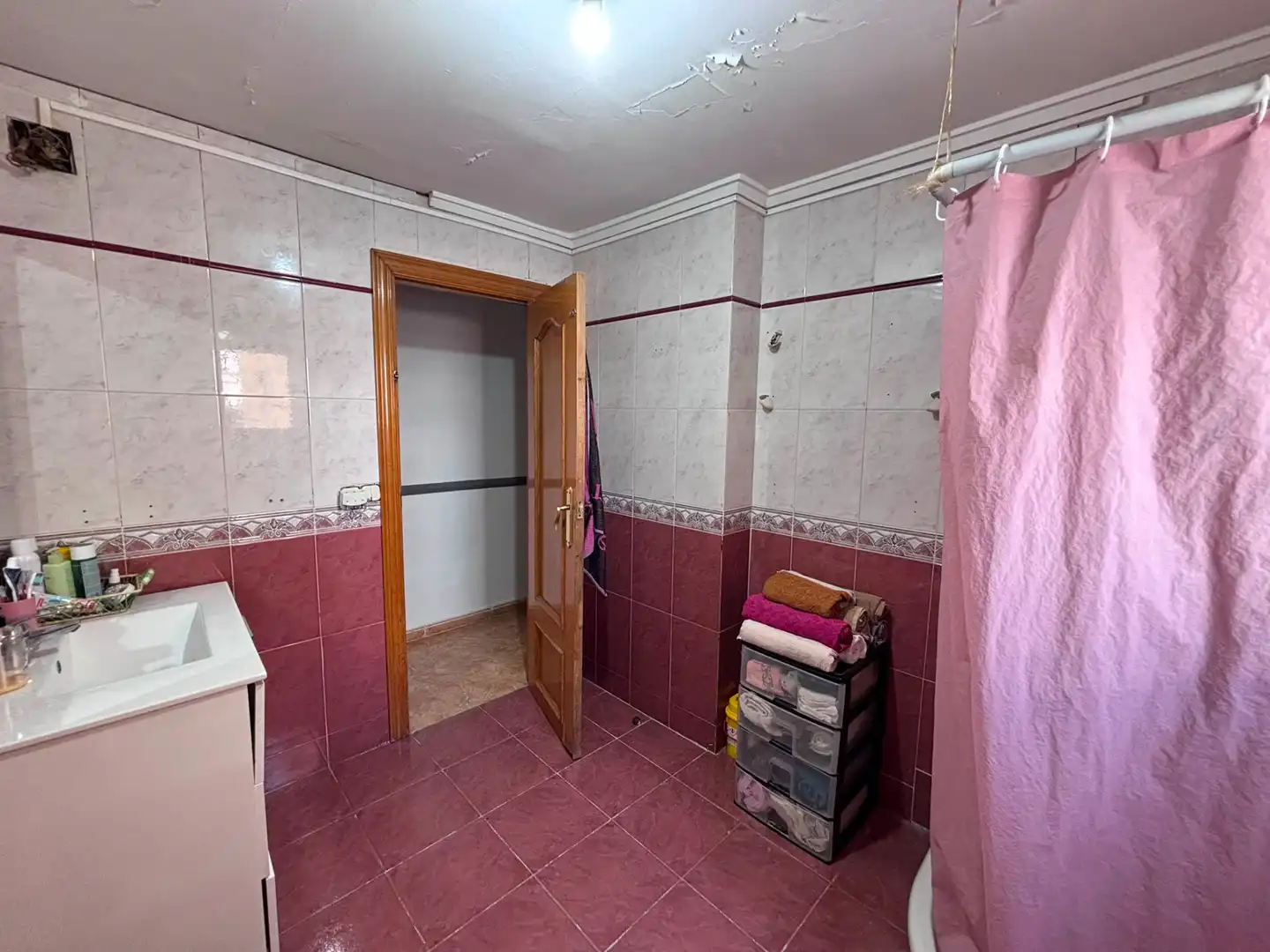 Baño de Piso en venta en Burjassot con Aire acondicionado y Amueblado