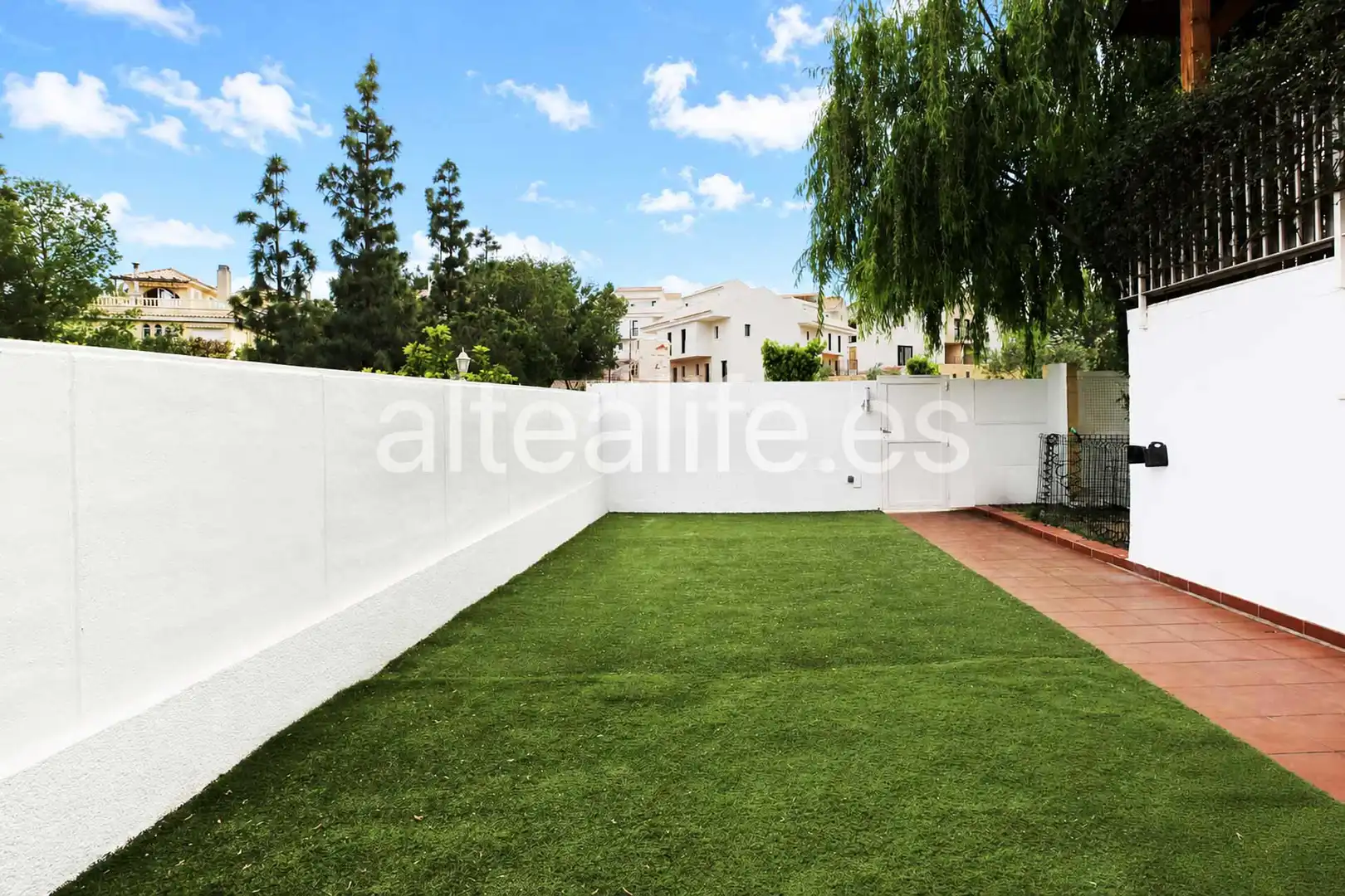 Jardí de Casa adosada en venda en La Nucia amb Aire condicionat, Jardí privat i Terrassa