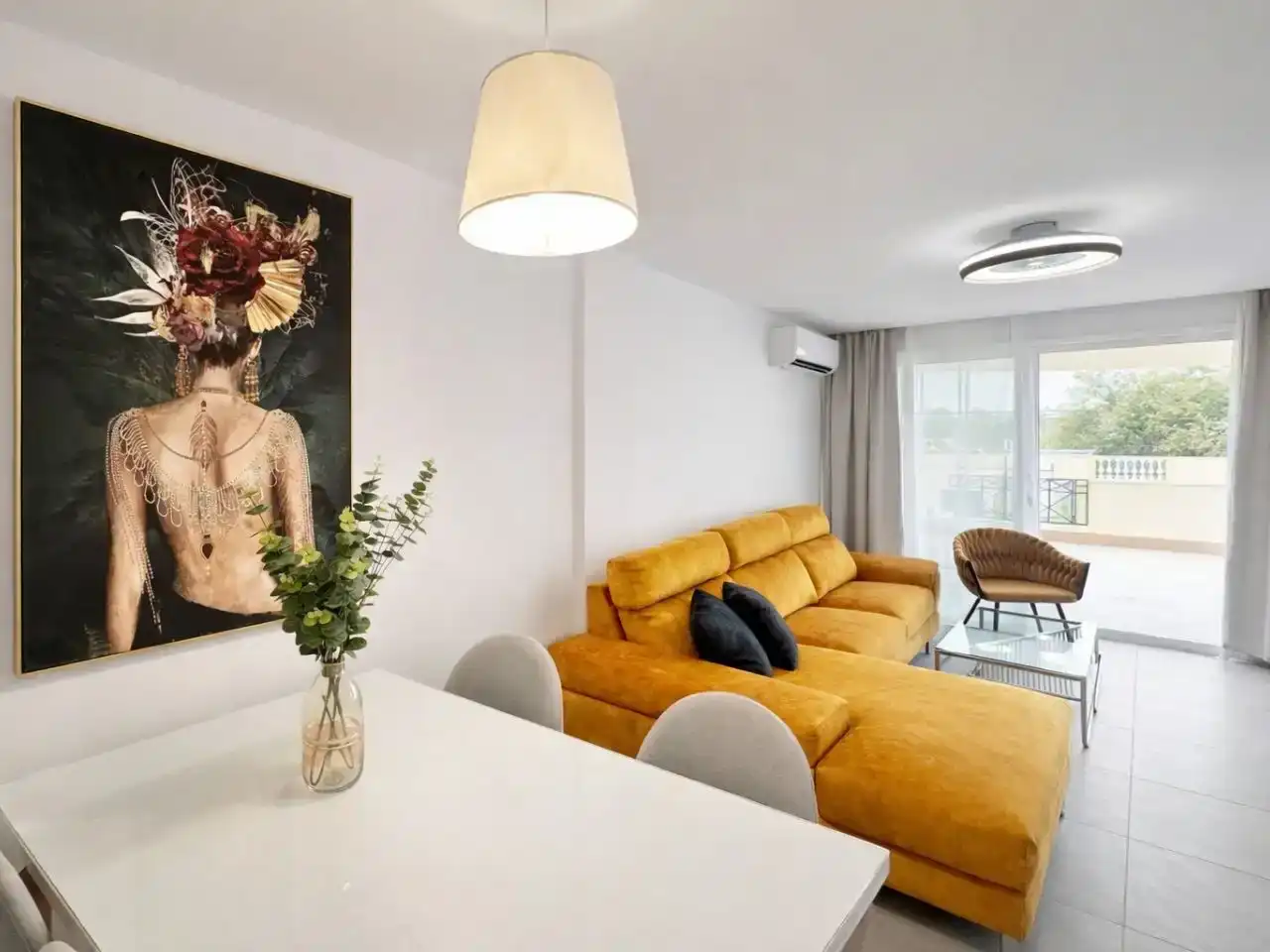 Sala d'estar de Apartament en venda en Arona amb Aire condicionat, Piscina i Balcó