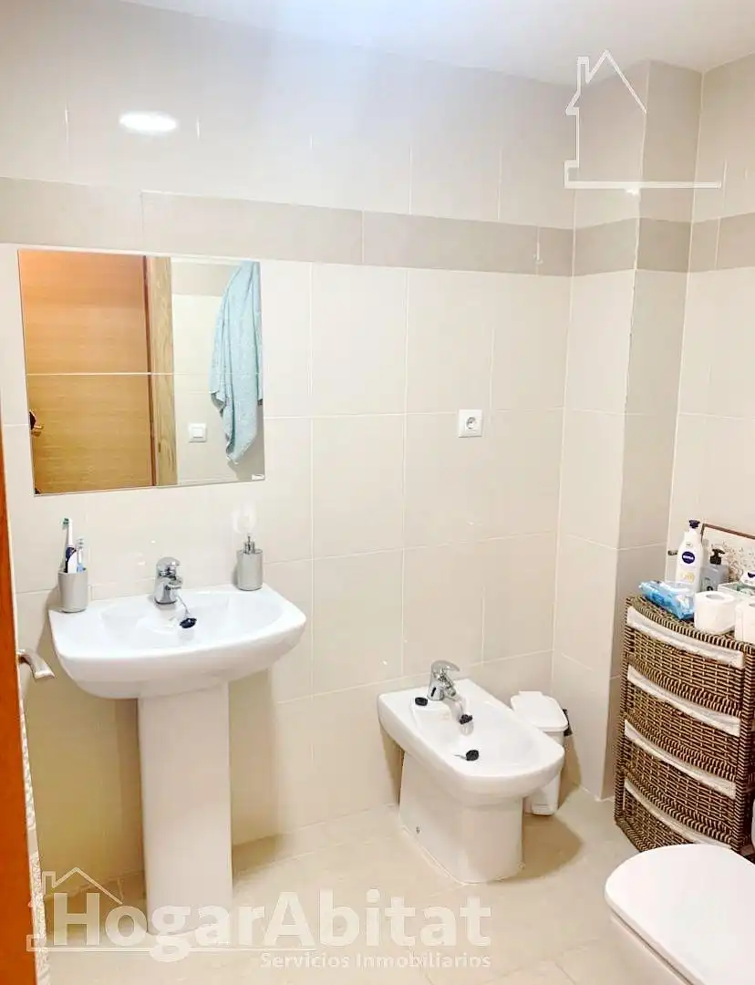 Baño de Piso en venta en Sagunto / Sagunt con Aire acondicionado, Calefacción y Terraza