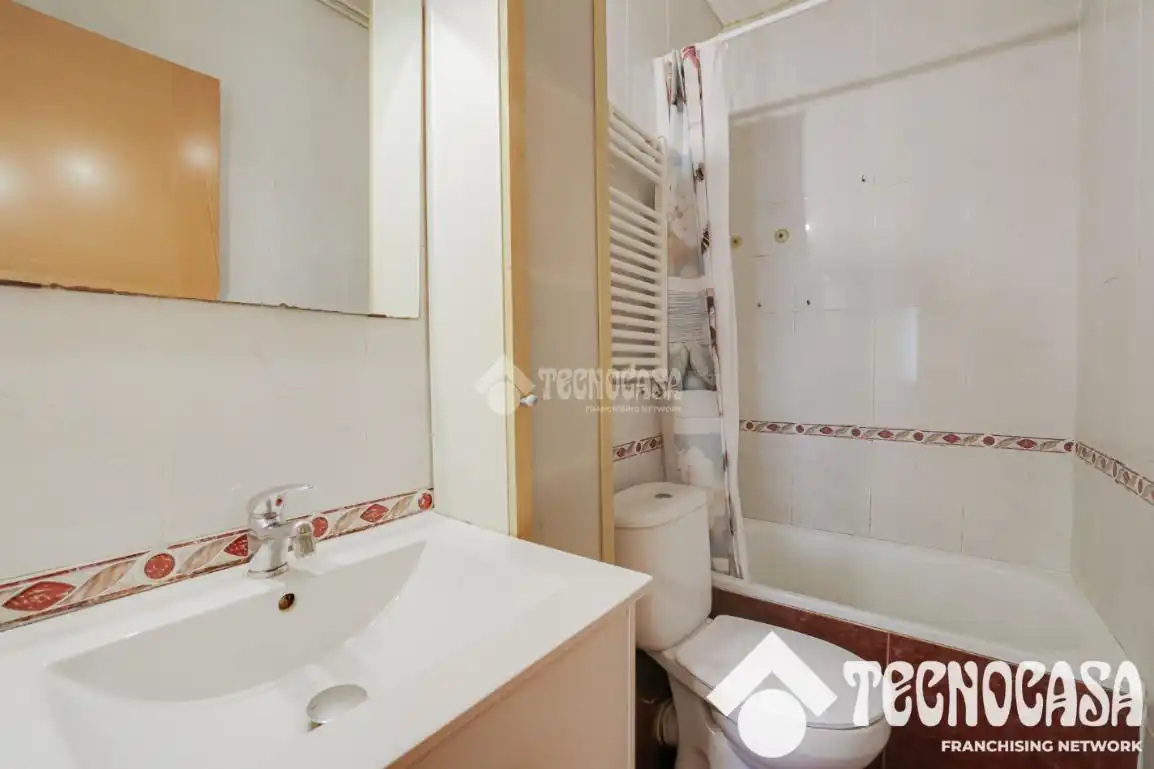Baño de Piso en venta en Barcelona con Aire acondicionado y Calefacción
