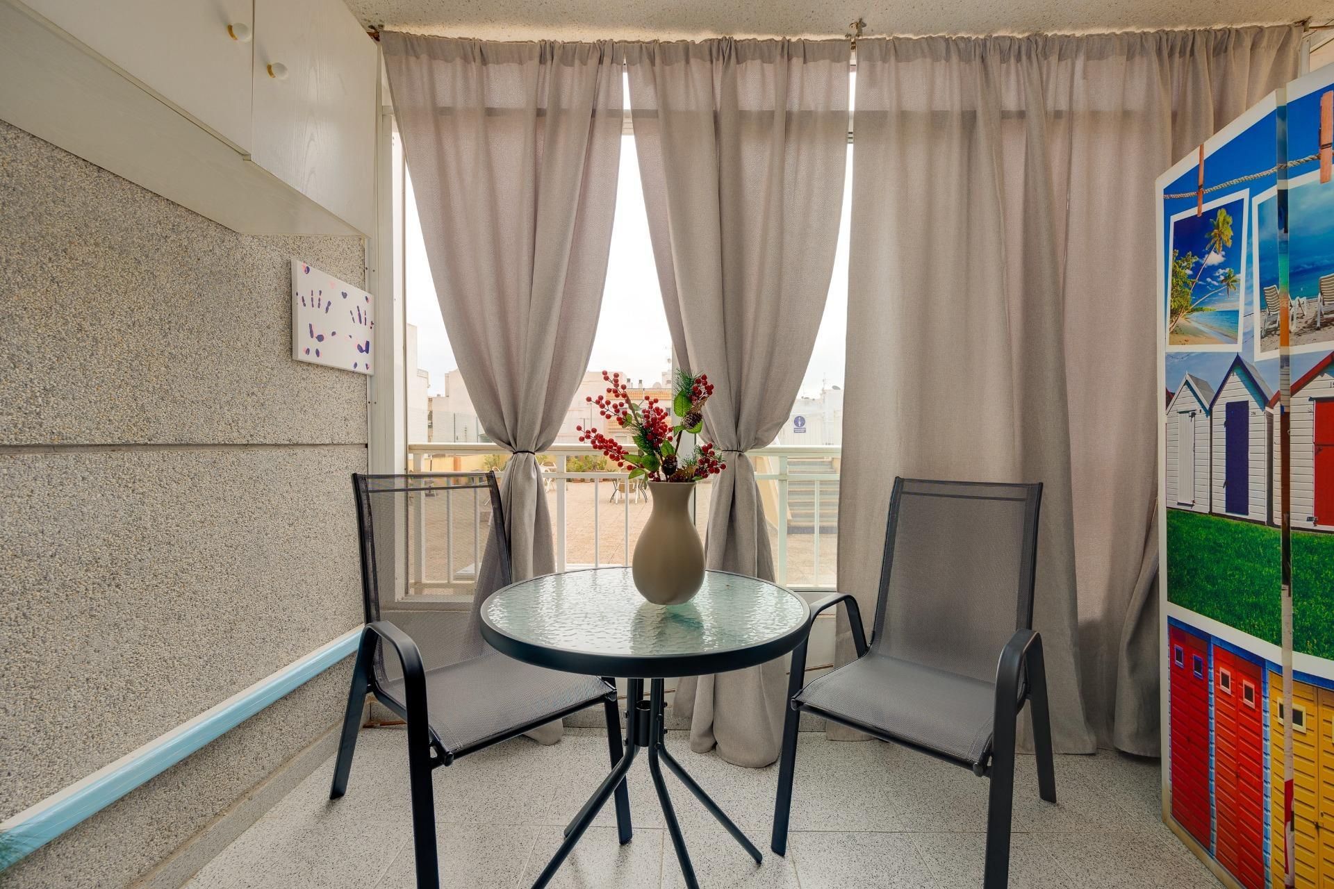 Terrace of Study for sale in Torrevieja  with Air Conditioner, Terrace and Furnished