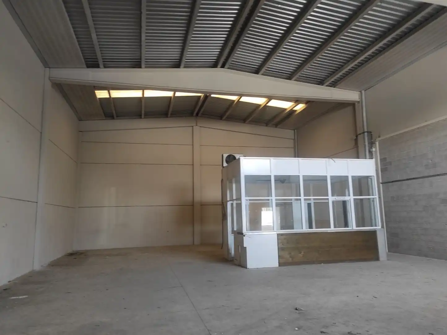 Nave industrielle à vendre à Ponent