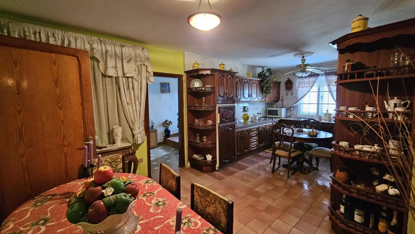 Cuina de Casa o xalet en venda en San Bartolomé de Tirajana amb Jardí privat, Terrassa i Piscina