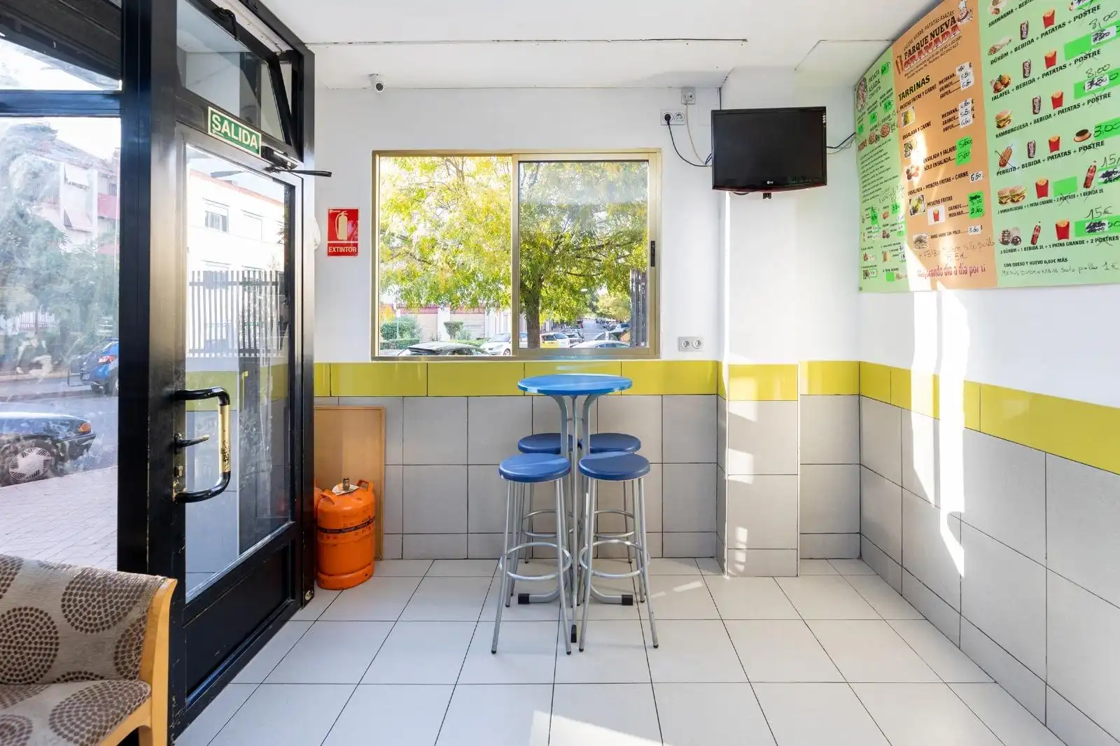 Local en venta en Granada