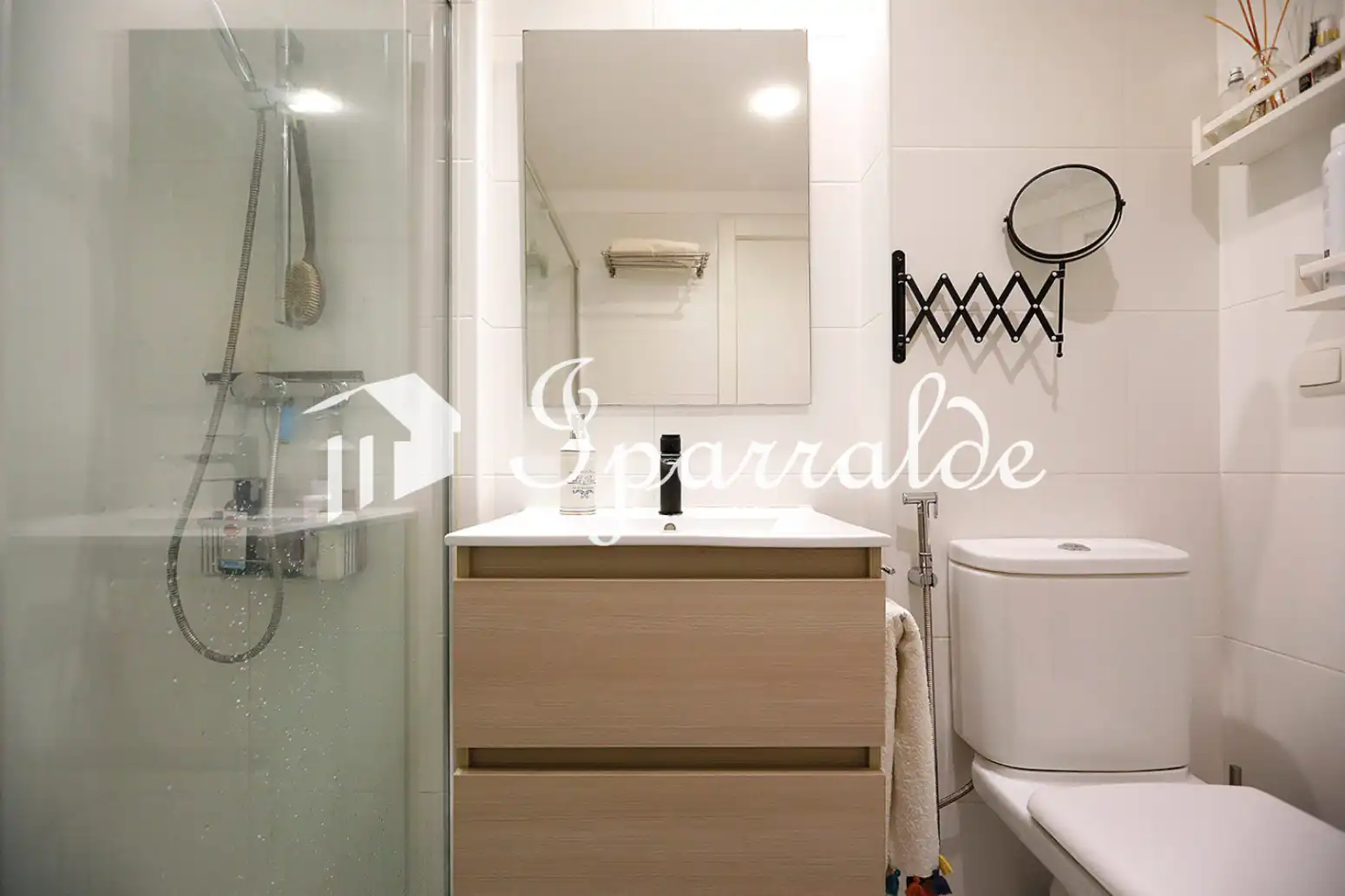Bathroom of Flat for sale in Irun   with Heating, Terrace and Balcony