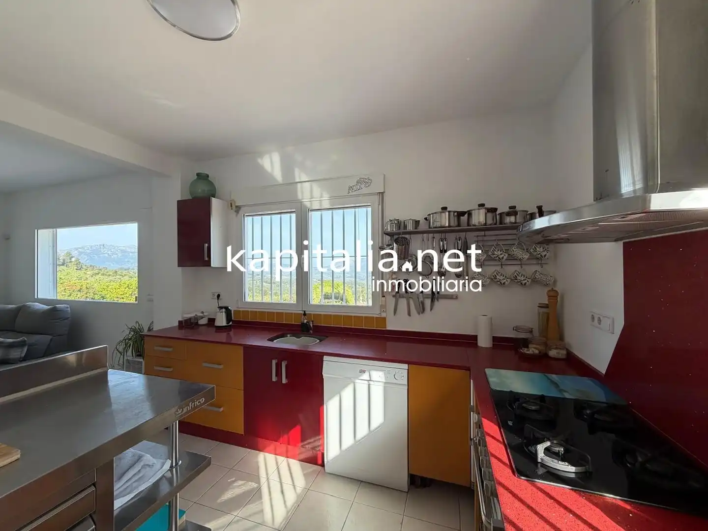 Cuina de Casa o xalet en venda en Almudaina amb Aire condicionat, Calefacció i Jardí privat
