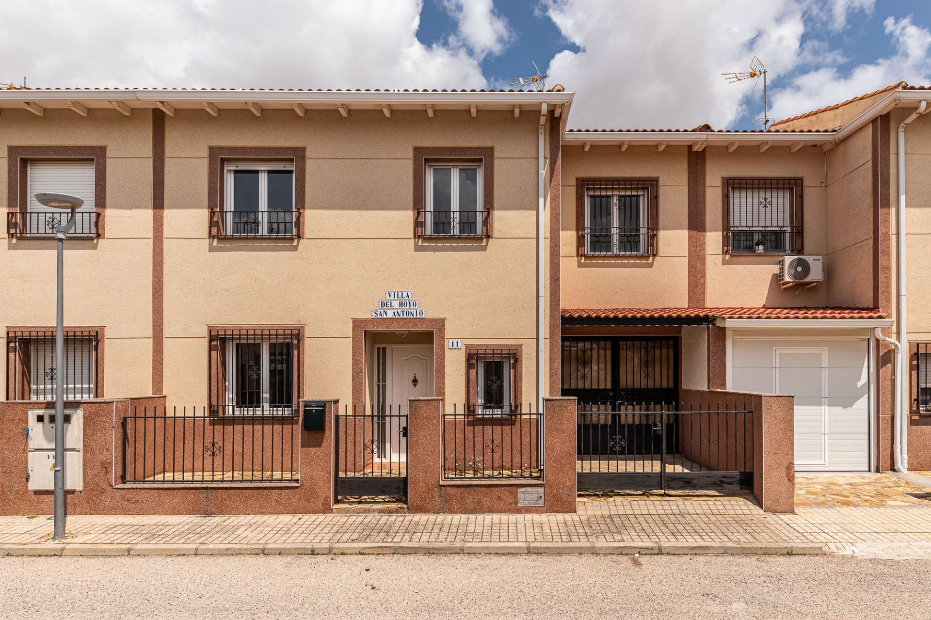 Exterior view of Single-family semi-detached for sale in Tribaldos  with Heating, Terrace and Storage room
