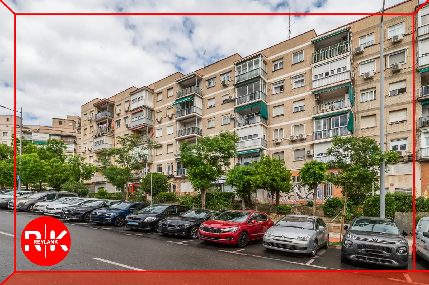 Vista exterior de Piso en venta en Coslada con Aire acondicionado, Calefacción y Parquet