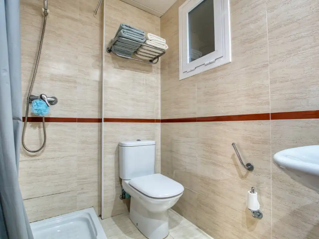Baño de Estudio en venta en Rincón de la Victoria con Terraza, Piscina y Piscina comunitaria