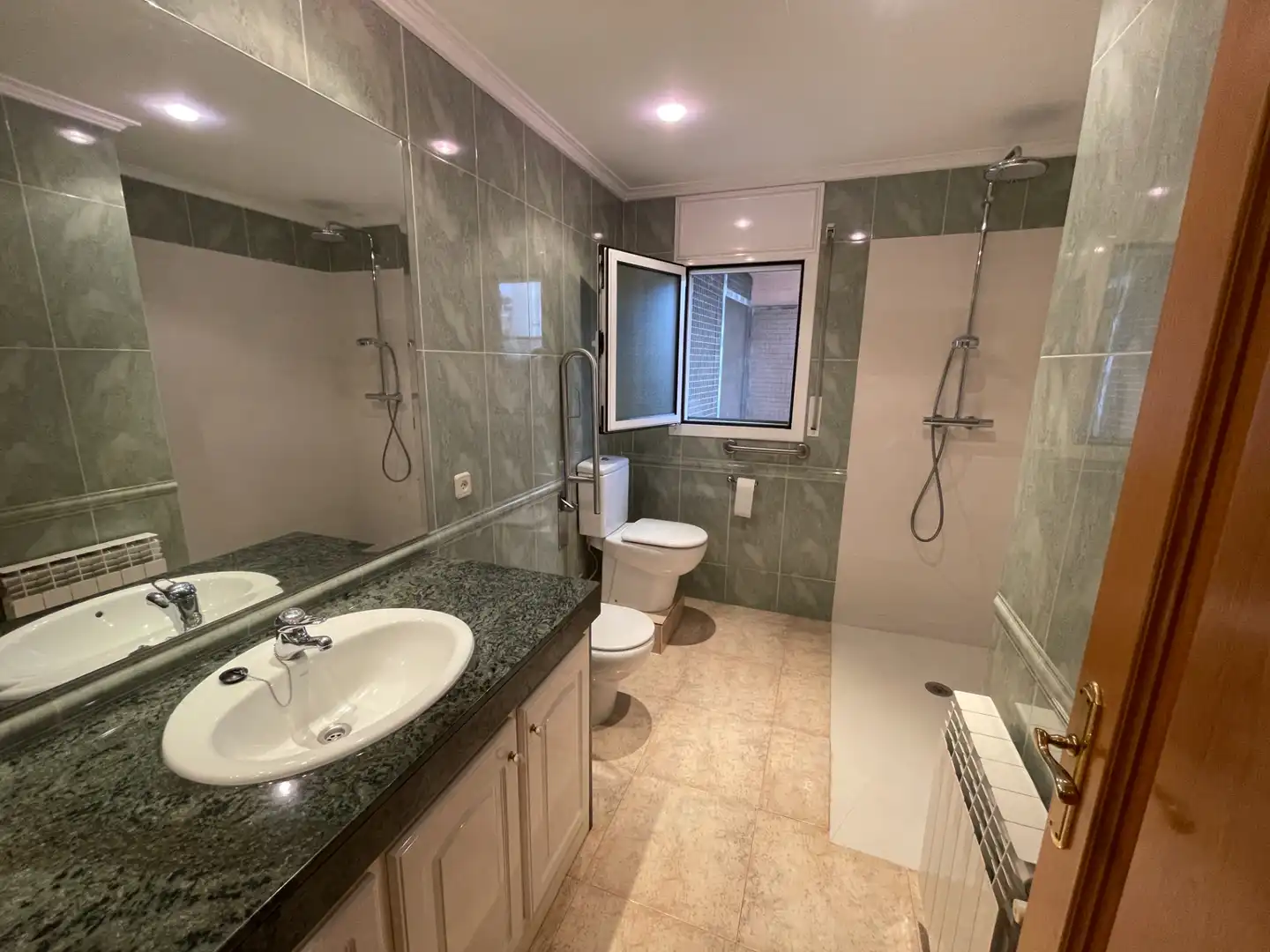 Detached house with garden for sale in Amer, imagen 4