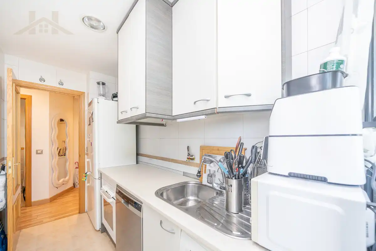 Kitchen of Flat for sale in El Escorial  with Air Conditioner, Heating and Parquet flooring