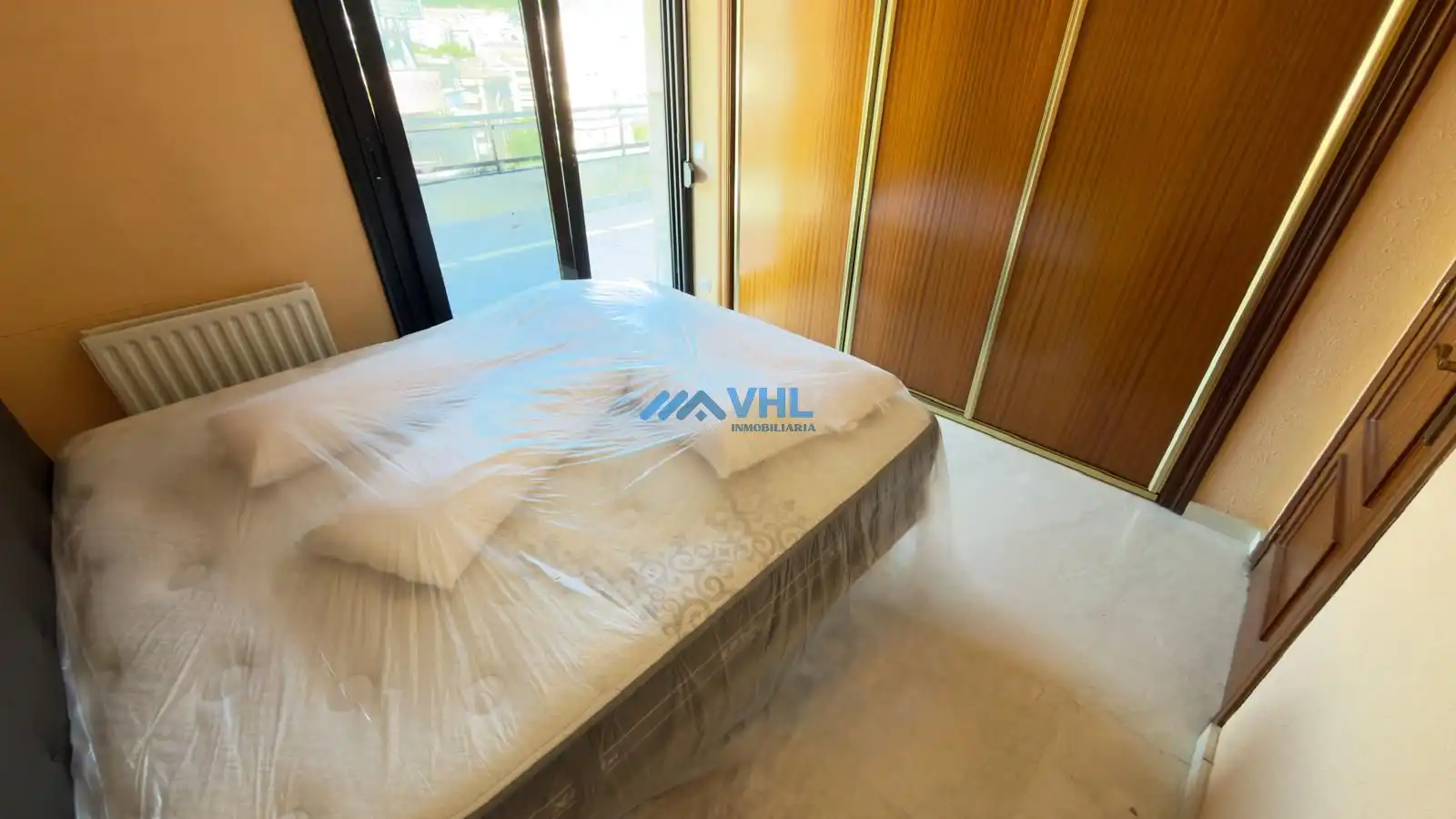 Bedroom of Apartments for sale in Castro-Urdiales  with Heating, Private garden and Furnished
